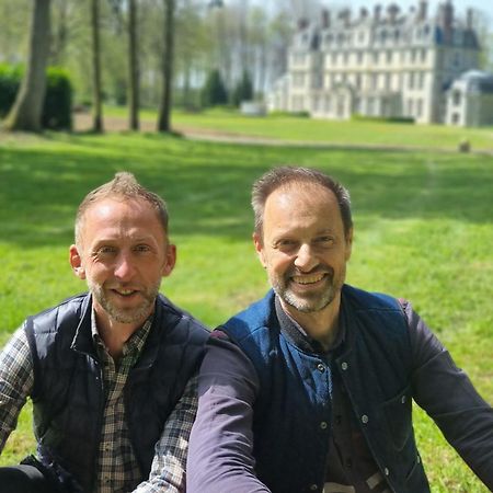 Les Ecuries Du Chateau De Brumare Brestot Esterno foto